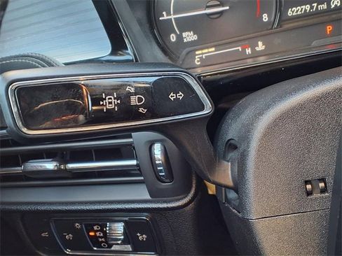 Used 2021 Lincoln Corsair FWD w/ Premium Package image 14