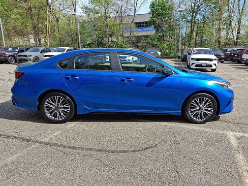 Used 2023 Kia Forte GT-Line w/ GT-Line Premium Package FWD image 8