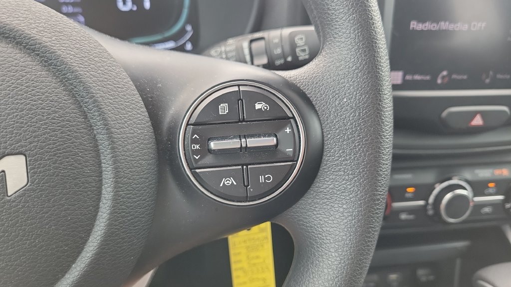 Used 2024 Kia Soul LX w/ Option Group 015 FWD image 21