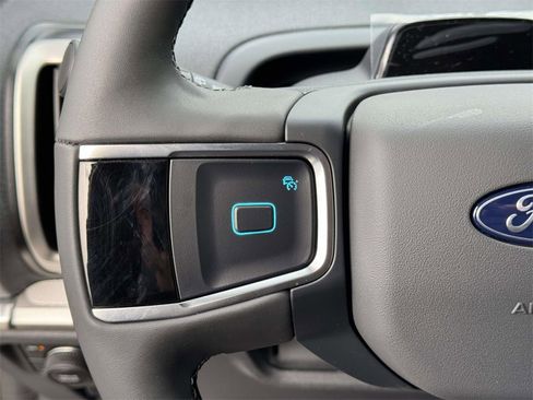 New 2025 Ford Expedition Max Active image 9