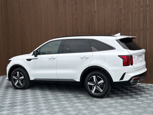 Used 2023 Kia Sorento EX FWD image 16
