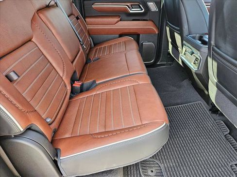 Used 2024 GMC Sierra 3500 Denali Ultimate image 18