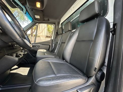 Used 2021 Mercedes-Benz Sprinter 4500 image 12