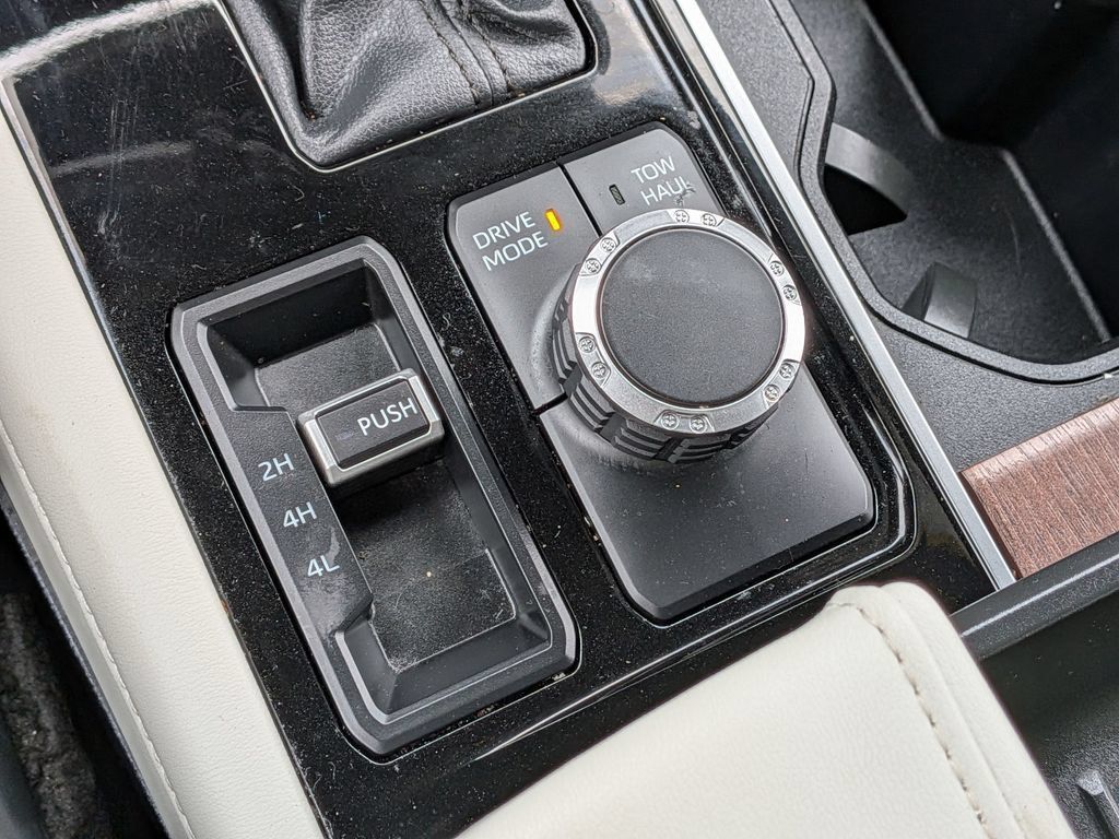 Used 2023 Toyota Tundra Capstone AWD/4WD image 33