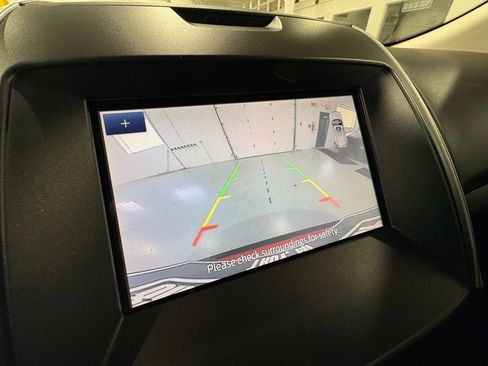 Used 2020 Ford Edge SEL w/ Cold Weather Package image 22