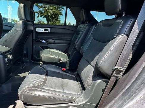 Used 2021 Ford Explorer ST w/ Equipment Group 401A AWD/4WD image 15