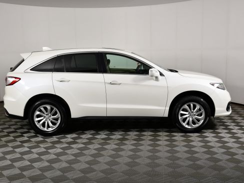 Used 2018 Acura RDX AWD image 4
