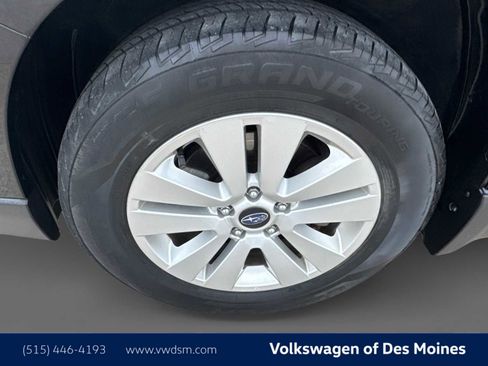 Used 2018 Subaru Outback 2.5i Premium image 8