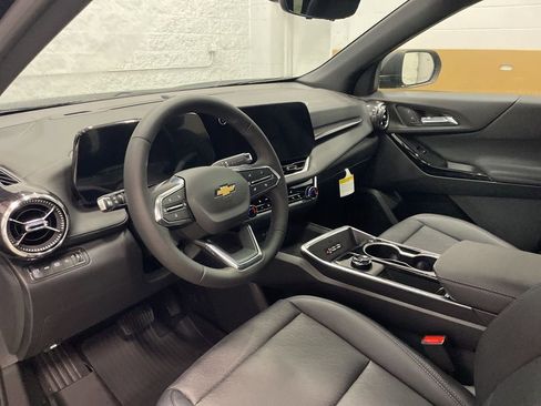 New 2026 Chevrolet Equinox LT w/ Convenience Package II image 15