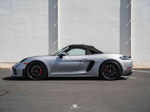 Used 2021 Porsche 718 Boxster Spyder RWD image 6