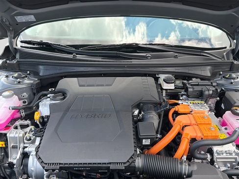 Certified 2026 Hyundai Elantra Limited FWD image 15