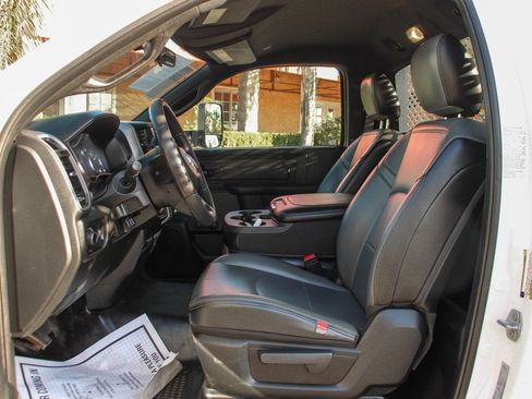 Used 2021 RAM 4500 Tradesman RWD image 17