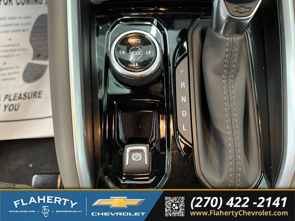 New 2026 Chevrolet Colorado ZR2 w/ Technology Package AWD/4WD image 30