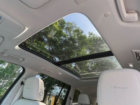 New 2026 Buick Enclave Avenir w/ Super Cruise Package FWD image 22