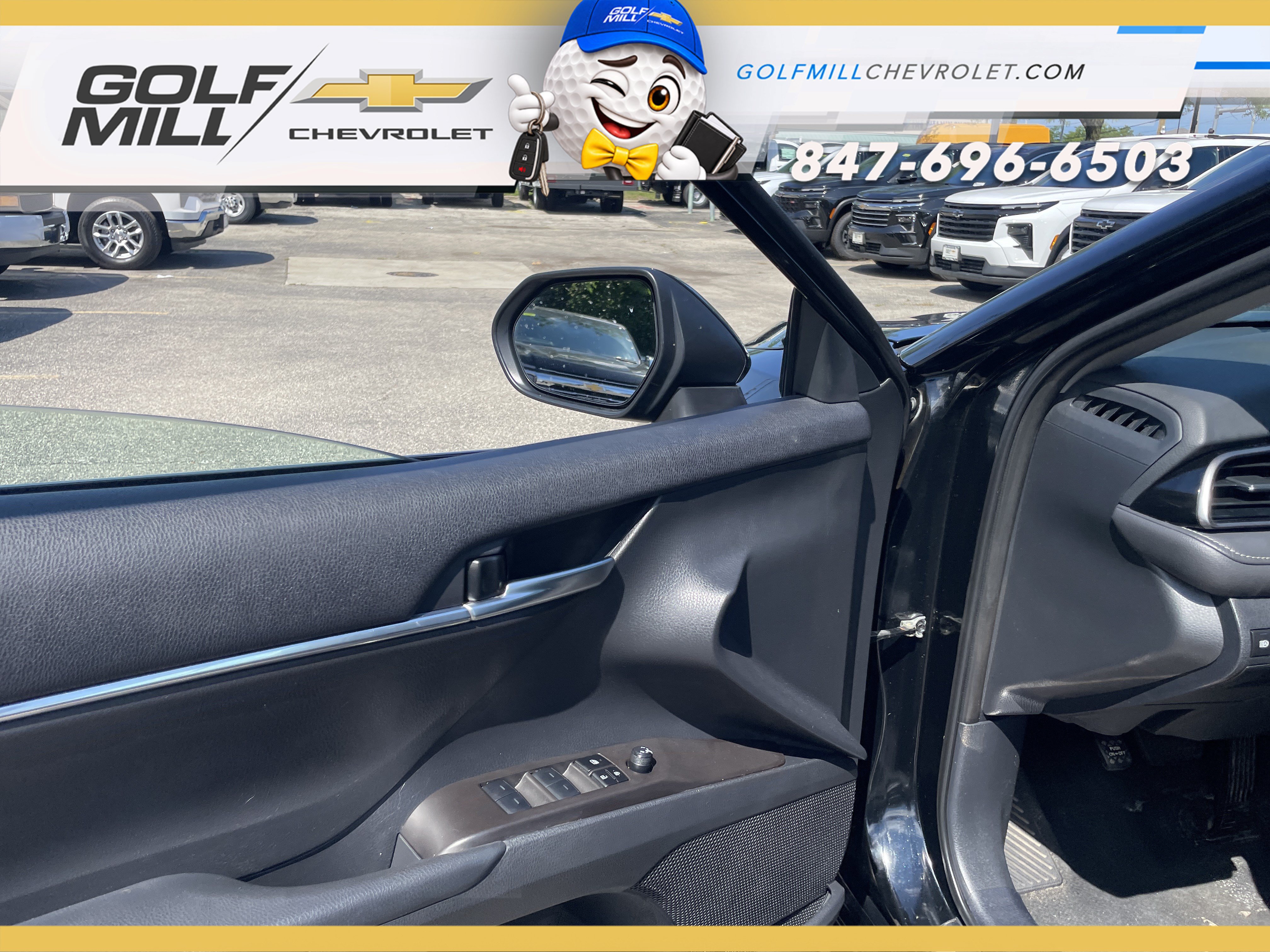Used 2024 Toyota Camry SE FWD image 14