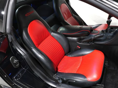 Used 2002 Chevrolet Corvette Z06 w/ Memory Pkg image 52