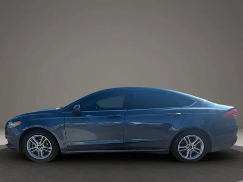 Used 2018 Ford Fusion SE w/ Fusion SE Technology Package image 8