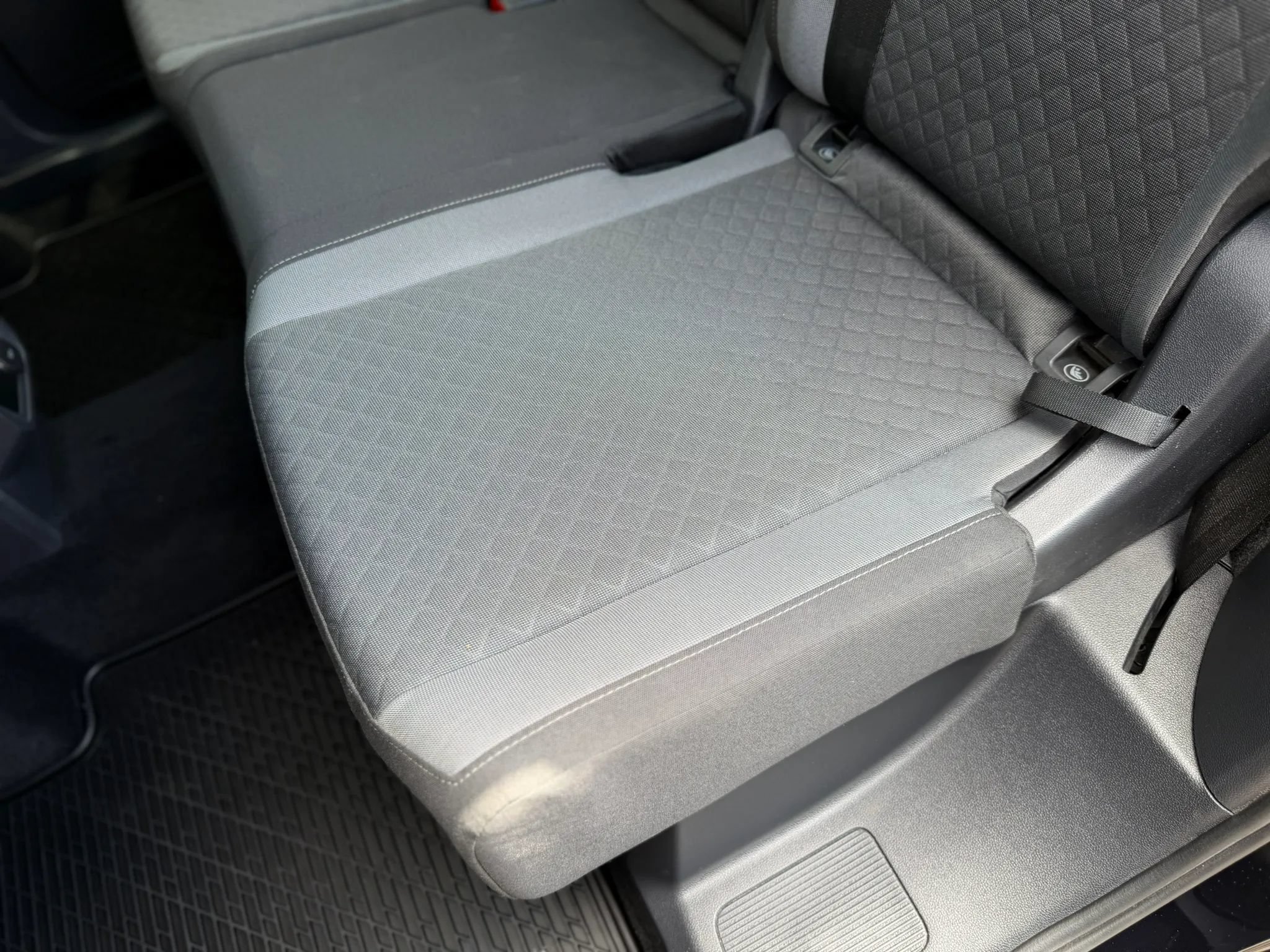 Used 2019 Volkswagen Tiguan S w/ Driver Assistance Package FWD image 25