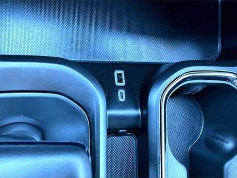 Used 2025 GMC Sierra 1500 AT4 w/ AT4 Premium Package image 24