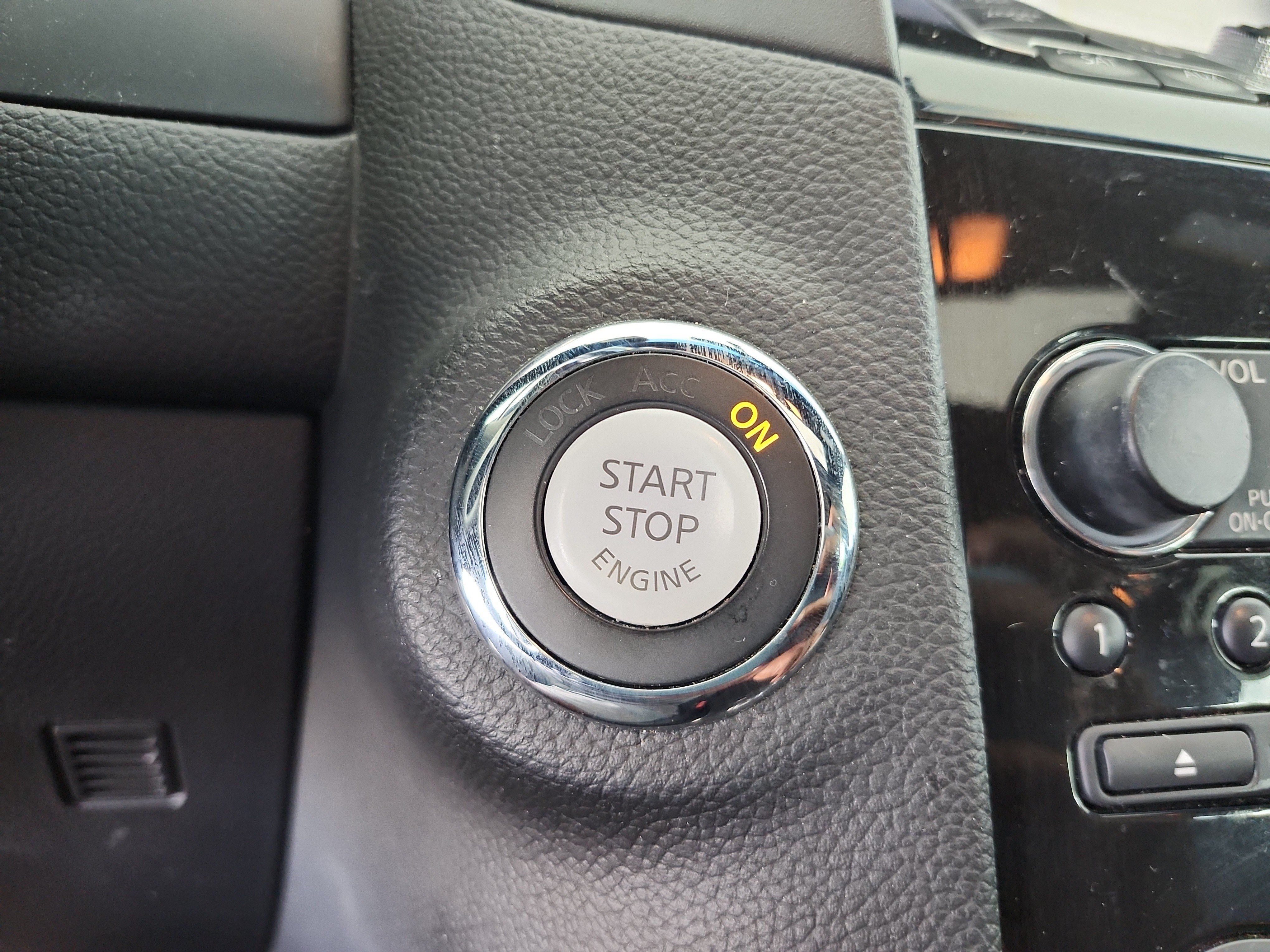 Used 2016 INFINITI QX70 2WD w/ Premium Package image 24