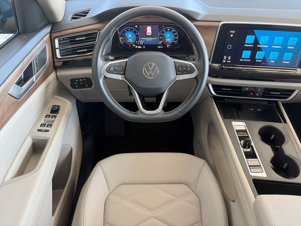 Certified 2026 Volkswagen Atlas SE FWD image 34