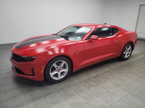 Used 2019 Chevrolet Camaro LT w/ Technology Package image 2