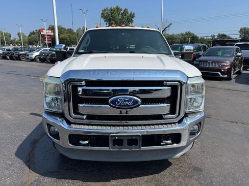 Used 2011 Ford F250 Lariat w/ Lariat Interior Pkg AWD/4WD image 8