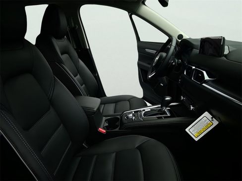 New 2025 MAZDA CX-5 AWD 2.5 S w/ Premium Plus Pkg image 9