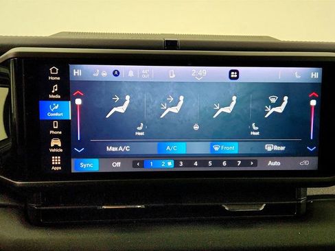 Used 2025 Jeep Wrangler Unlimited Sahara w/ Safety Group image 18