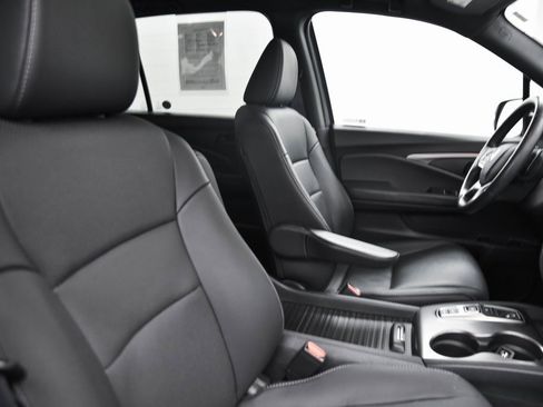 Used 2023 Honda Passport EX-L image 15