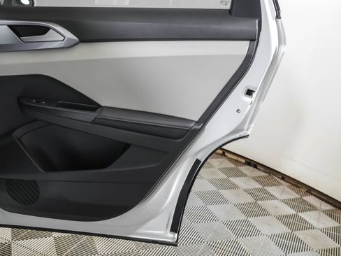 New 2026 Volkswagen Taos SEL image 42