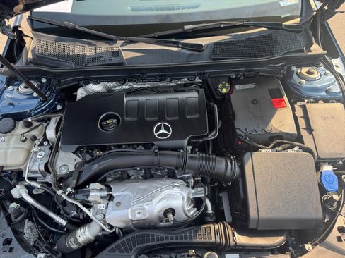 Used 2023 Mercedes-Benz CLA 250 4MATIC image 11