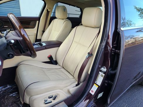 Used 2011 Jaguar XJ L Supersport image 8