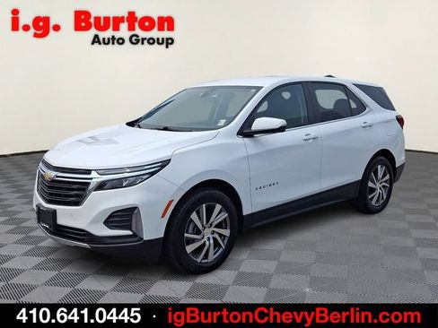Certified 2024 Chevrolet Equinox LT FWD image 3