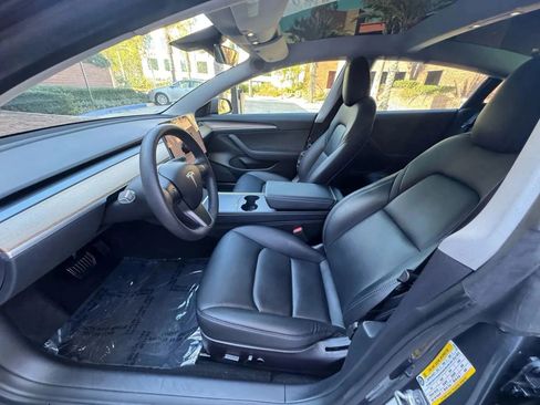 Used 2023 Tesla Model 3 Standard Range RWD image 7