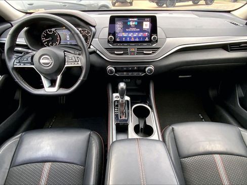 Used 2025 Nissan Altima 2.5 SR image 15