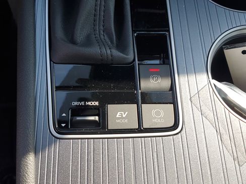 New 2025 Toyota Sienna LE image 27