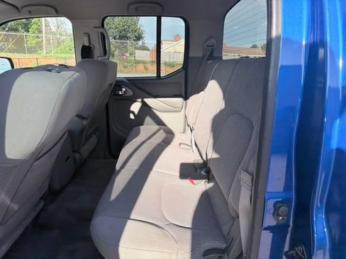 Used 2013 Nissan Frontier SV RWD image 10