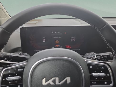 Used 2025 Kia Sorento S w/ Panoramic Sunroof Package FWD image 15