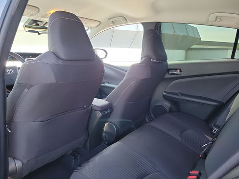 Used 2022 Toyota Prius Prime LE FWD image 13