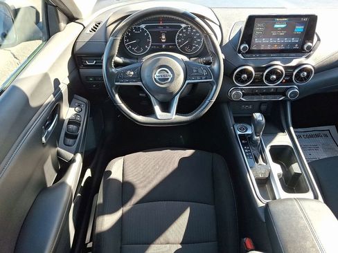 Used 2022 Nissan Sentra SV image 11