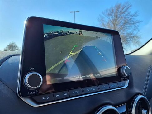 Used 2024 Nissan Sentra SV image 6