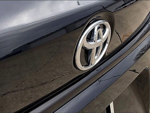 Used 2024 Toyota Corolla LE image 32