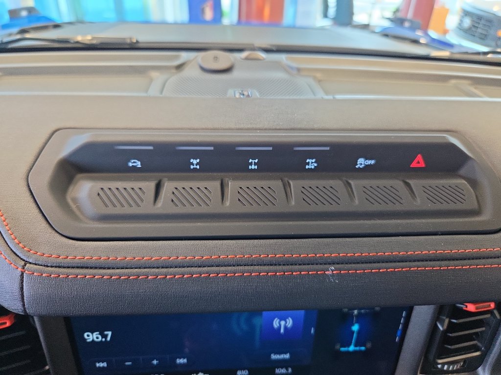 New 2026 Ford Bronco Raptor w/ Interior Carbon Fiber Pack AWD/4WD image 31