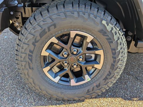 New 2026 Jeep Gladiator Rubicon w/ Safety Group AWD/4WD image 23