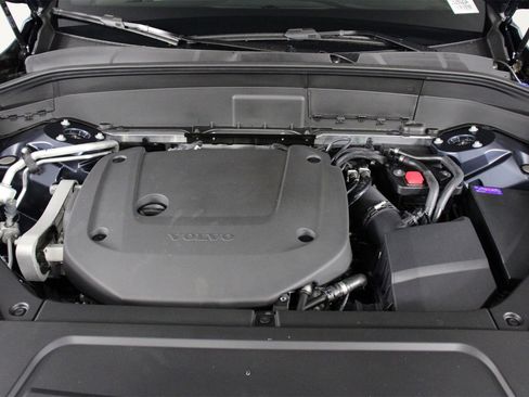 New 2026 Volvo XC90 B6 Plus w/ Protection Package Premier image 13