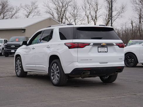 Used 2023 Chevrolet Traverse Premier AWD/4WD image 5