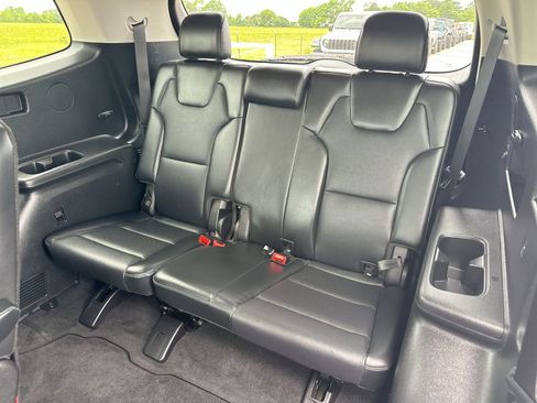 Used 2025 Kia Telluride S FWD image 21