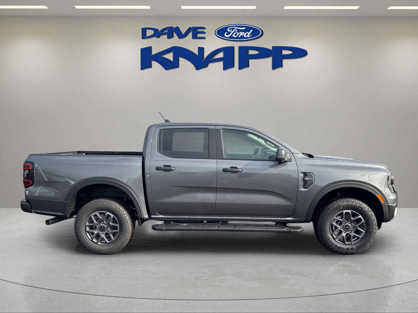 New 2026 Ford Ranger XLT w/ Equipment Group 301A High AWD/4WD image 8