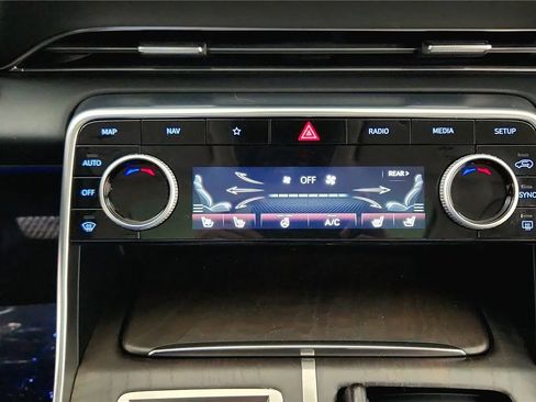 Used 2023 Genesis GV80 2.5T w/ Prestige Package image 28